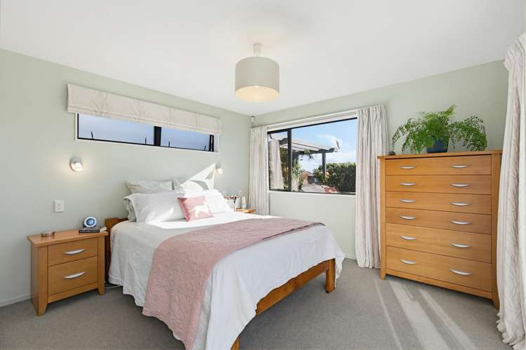 29 Lacebark Lane Woodridge_10
