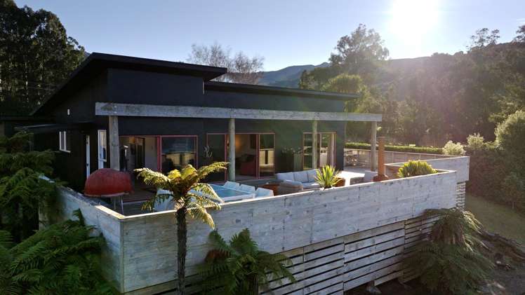 6035 Christchurch Akaroa Road Duvauchelle_1