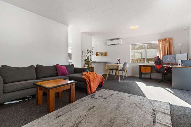 17 Bronte Place Owhata_6