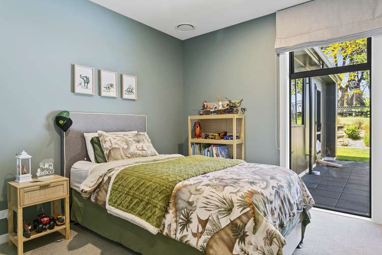 139 Mapara Road Acacia Bay_27