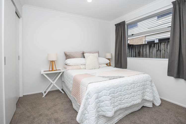2/11 Beatty Street Melville_13