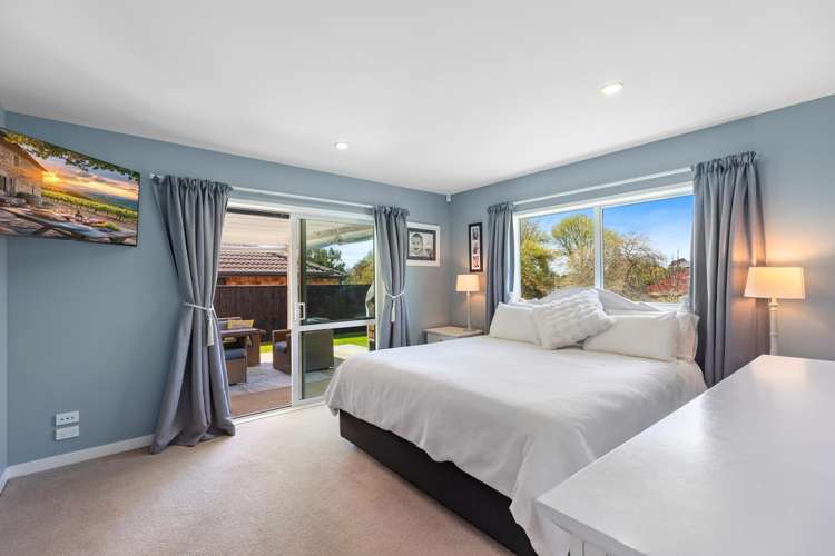 21 Horsley Grove Pyes Pa_10