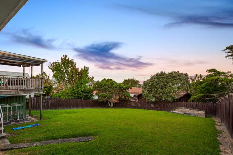 12 Raelene Place Massey_14