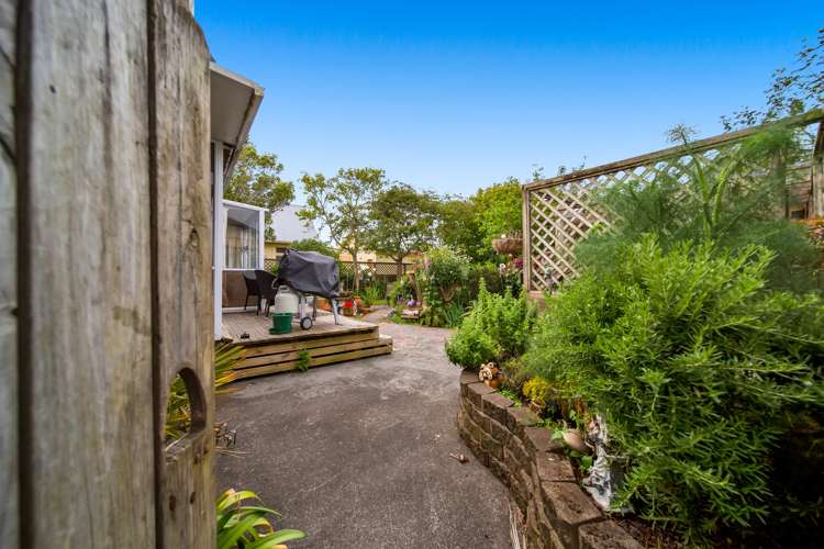 6 Galt Street Hawera_16