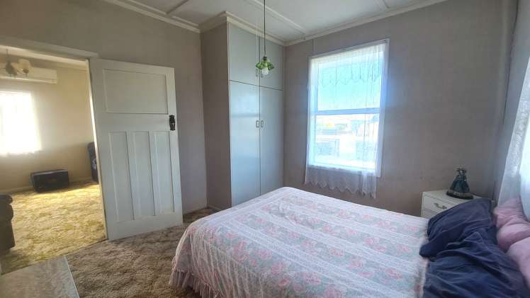 3 King Street Opunake_12