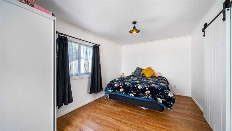 19 South Crescent Amberley_7