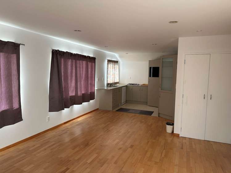 32 Bond Crescent Forrest Hill_4