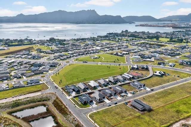 24 Beveridge Road One Tree Point_3