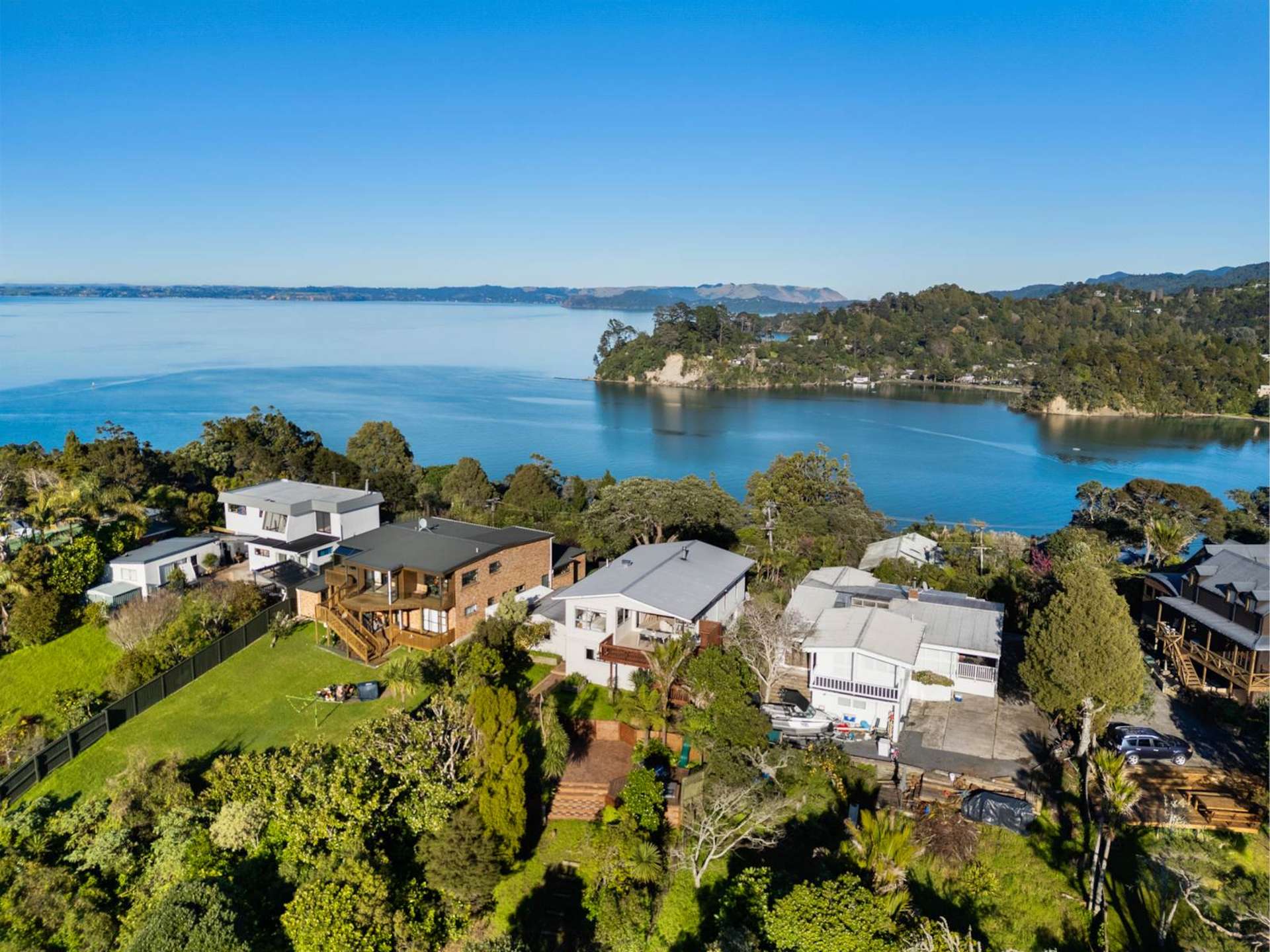 16 Arapito Road Titirangi_0