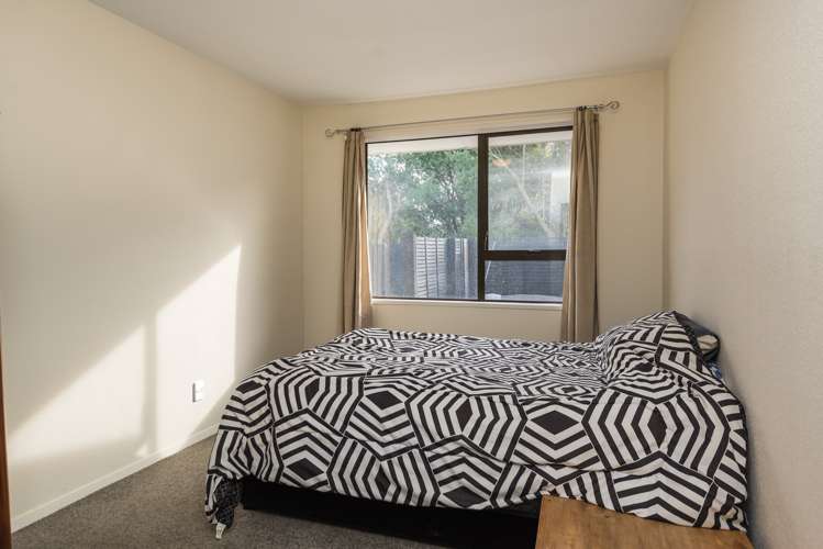 2/60a Somme Street Saint Albans_5