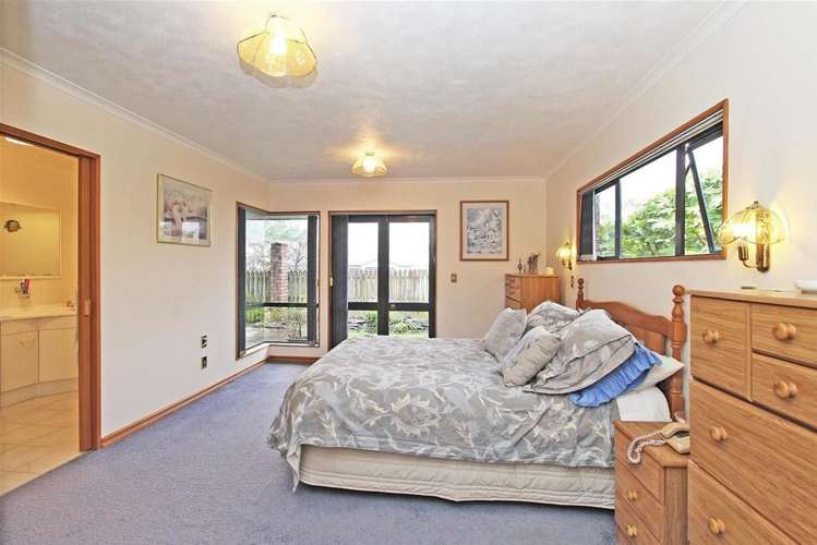 11 Saint James Avenue Richmond_10