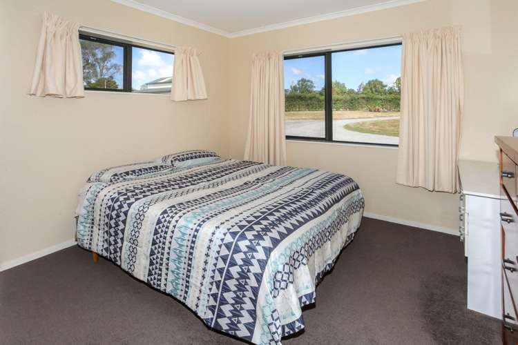 1898 Miranda Road Mangatangi_17