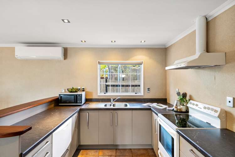 23b Beach Road Otumoetai_7