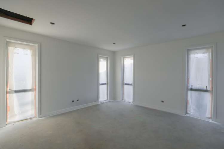 241 Racecourse Road Allenton_5