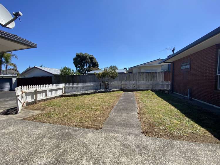 2/7 Hillside Rd Mount Wellington_1