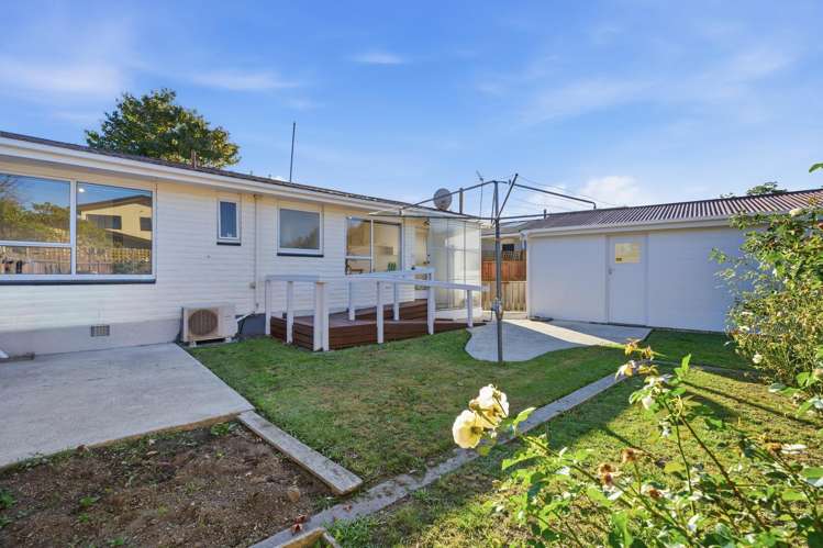 2/6 Valerie Place Redwood_12