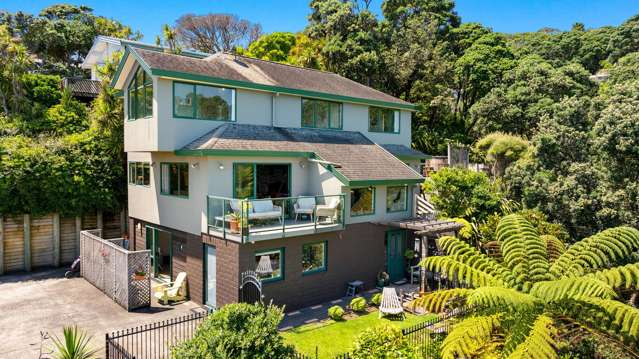 6 Berridge Road Muriwai Beach_3
