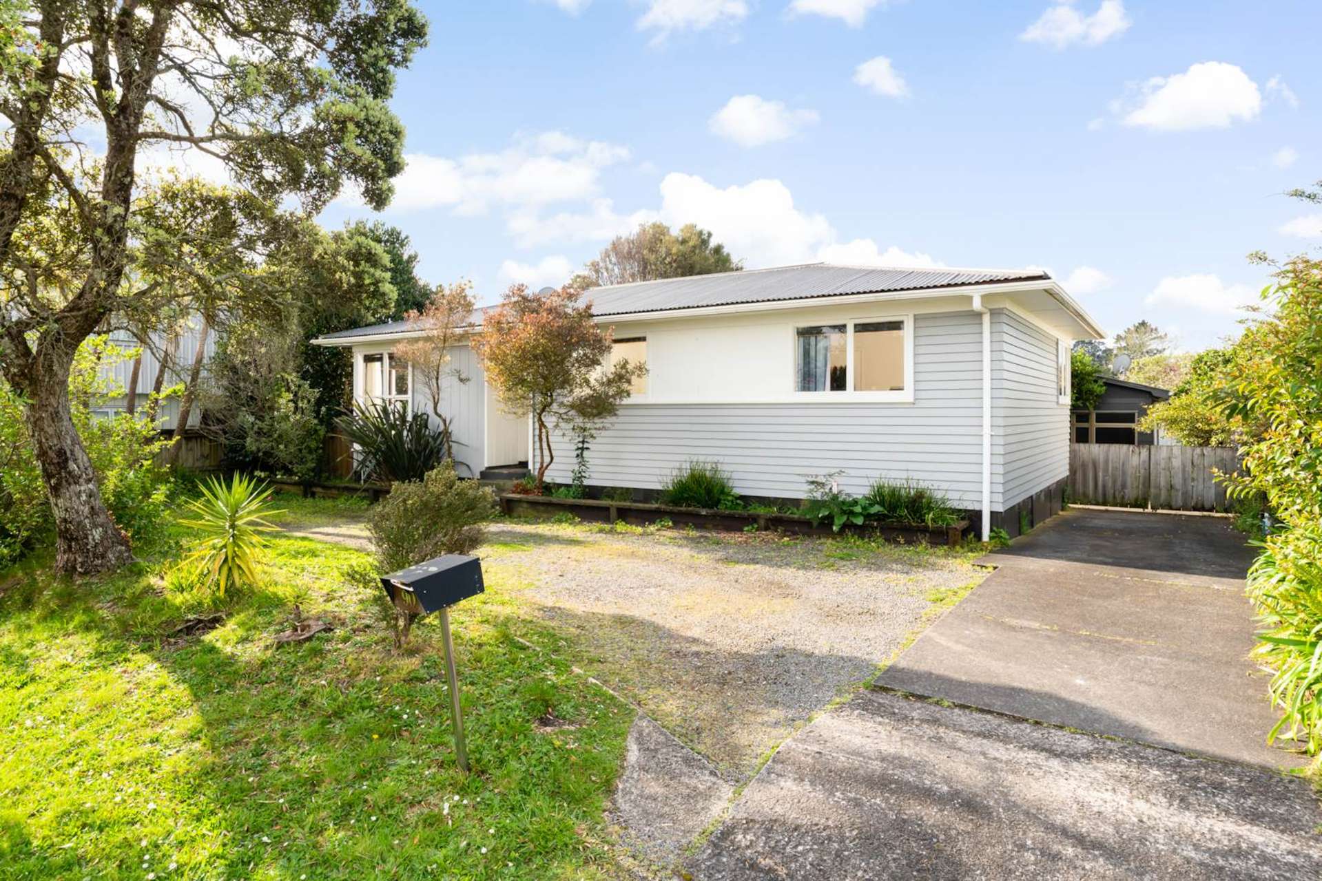 90 Riverpark Crescent Henderson_0