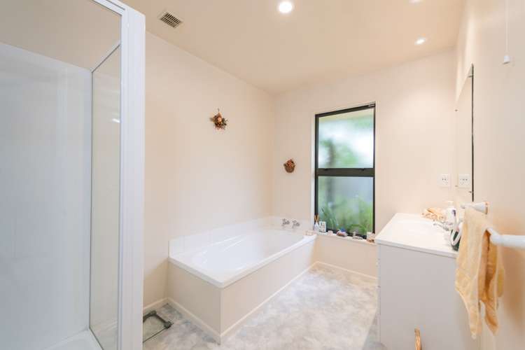 83 Templemore Drive Richmond_13