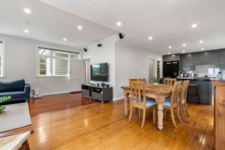 30 and 30A Ngatitoa Street Tawa_10