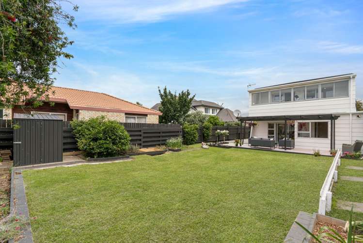 1/33 Hedge Row Sunnyhills_20