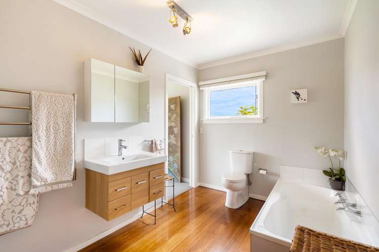 812 Lumsden Road Akina_10