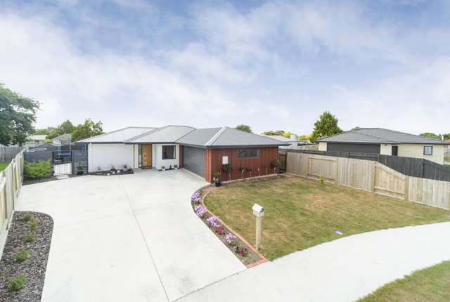 13 Wescombe Grove Feilding_1