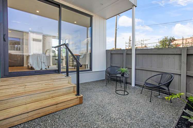 2/129 Richardson Road Mount Albert_15