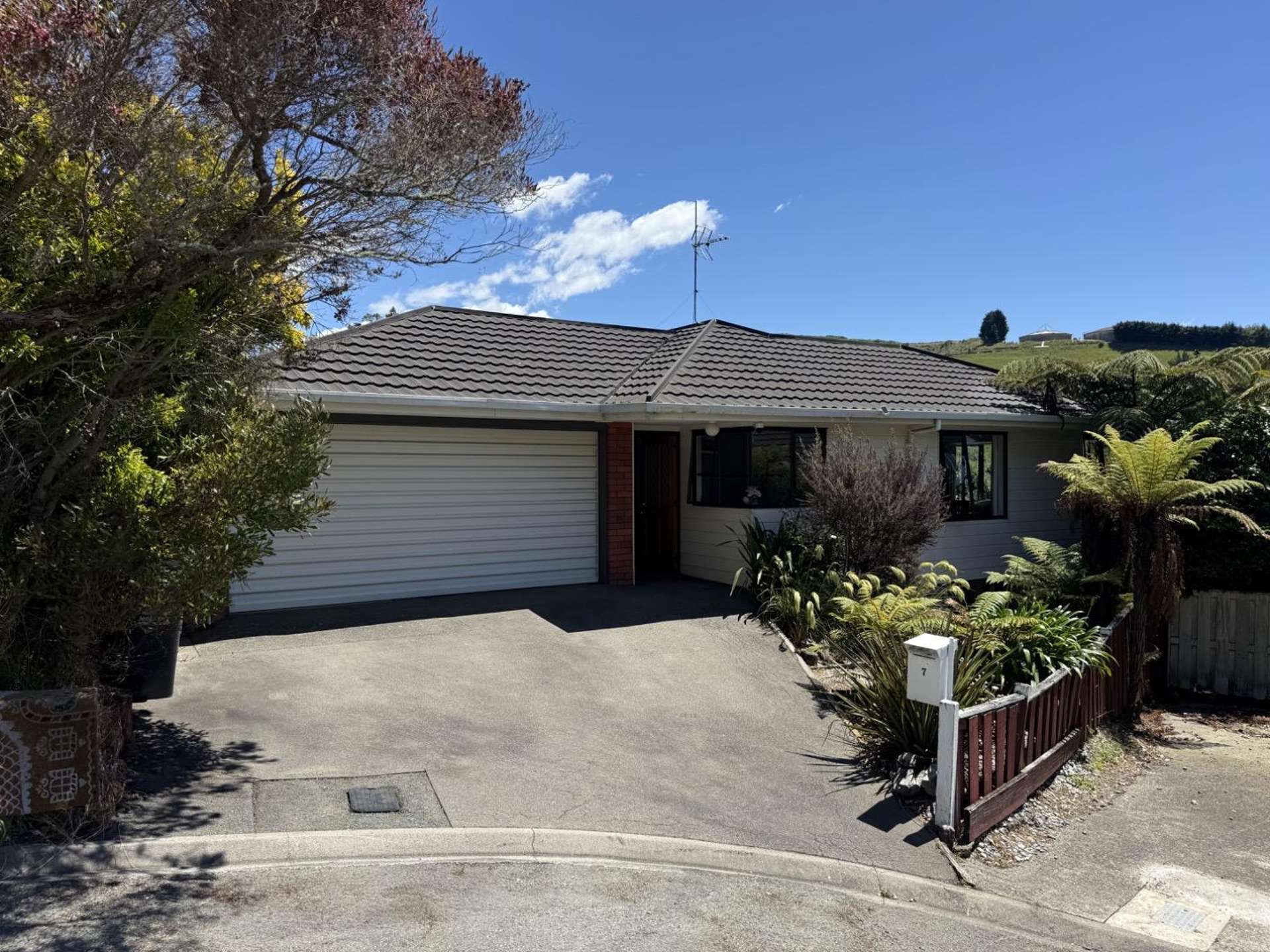 7 Burton Way 10796_0