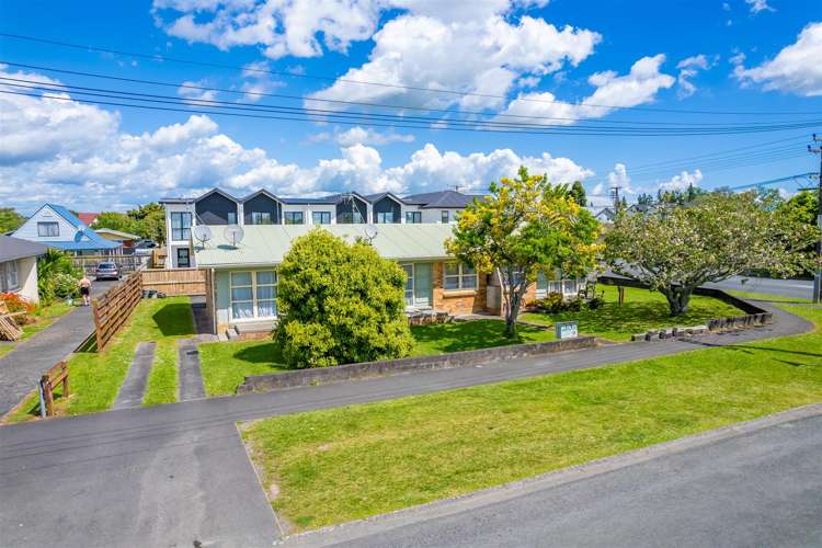 69 May Street Hamilton East_8