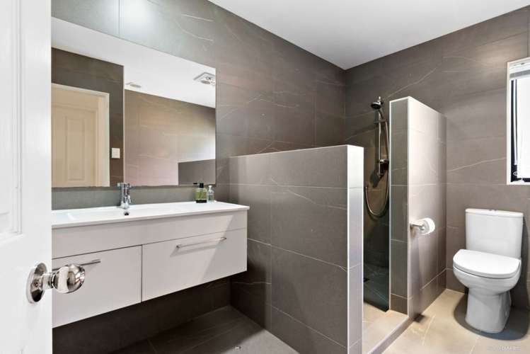 23 Kerlin Crescent West Harbour_6