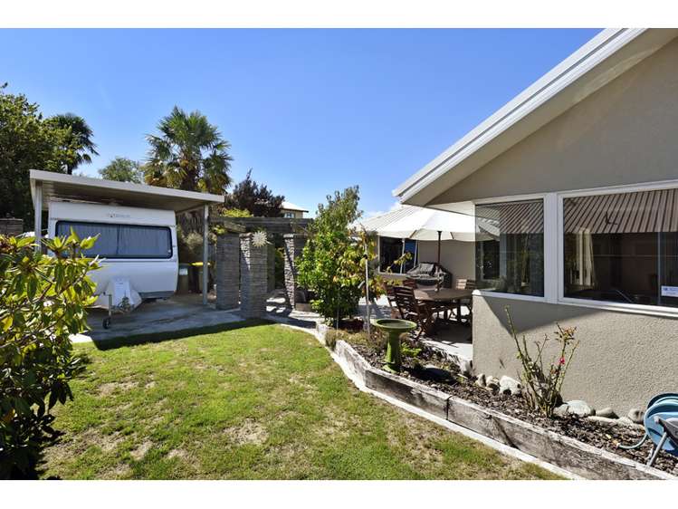 54 Aldinga Avenue Stoke_17