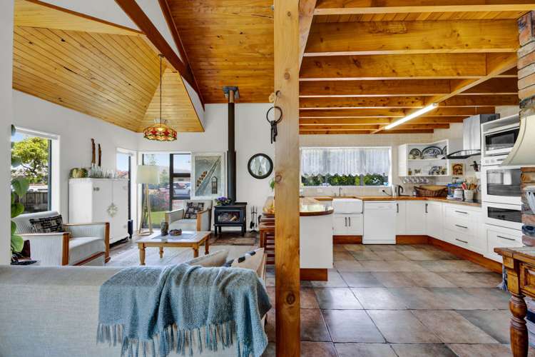 9 Elizabeth Grove Stratford_9