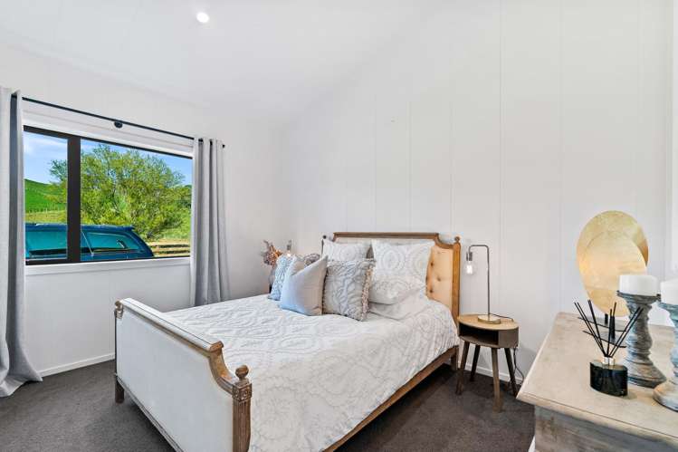 8 Paparoa Road Mangapai_15