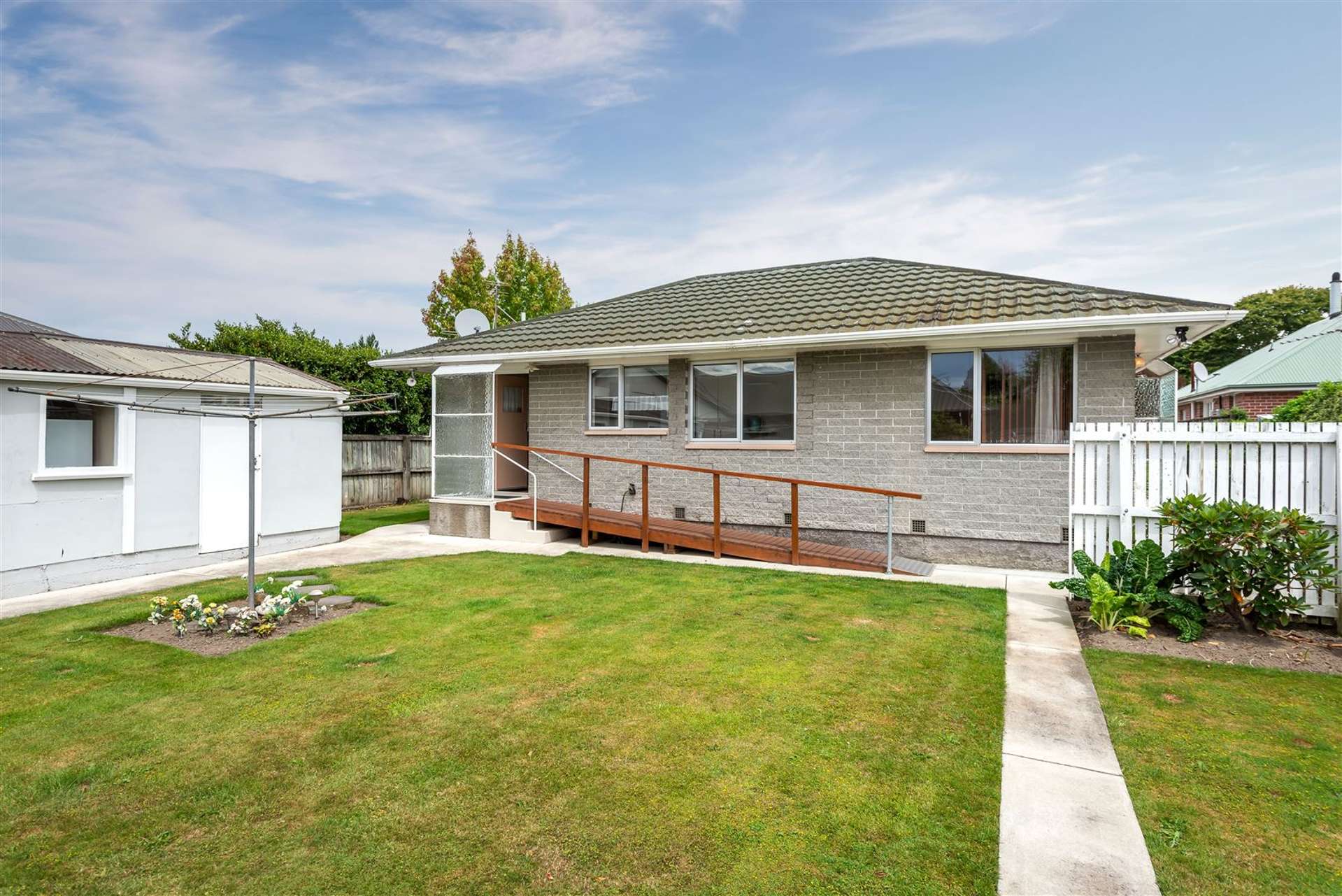 2/548 Cranford Street Papanui_0