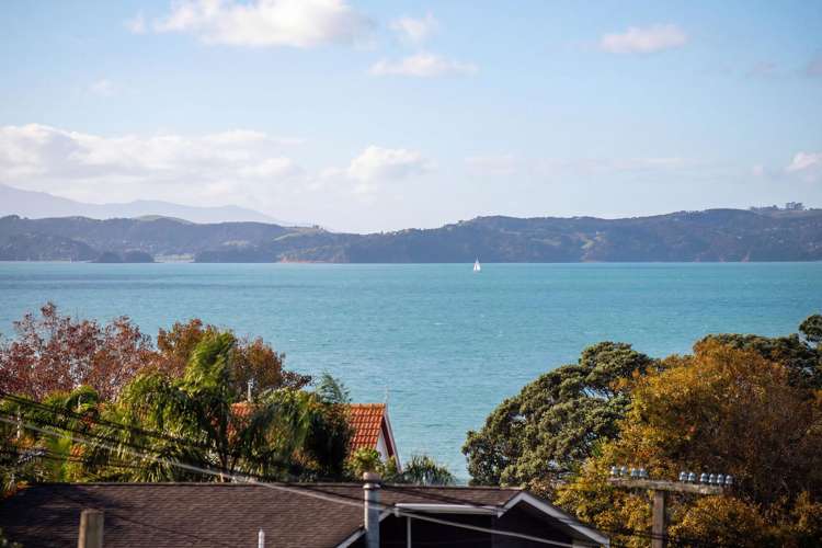 5A Colmar Road Mellons Bay_22