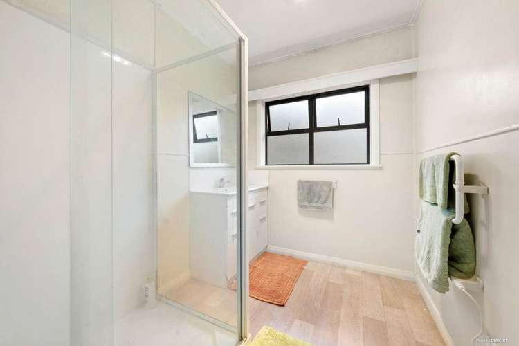 61 Taikata Road Te Atatu Peninsula_11