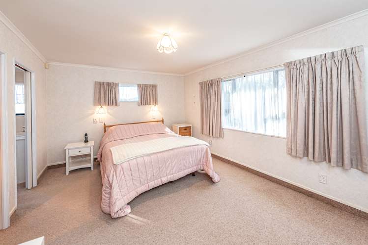 33 Downes Avenue Springvale_11