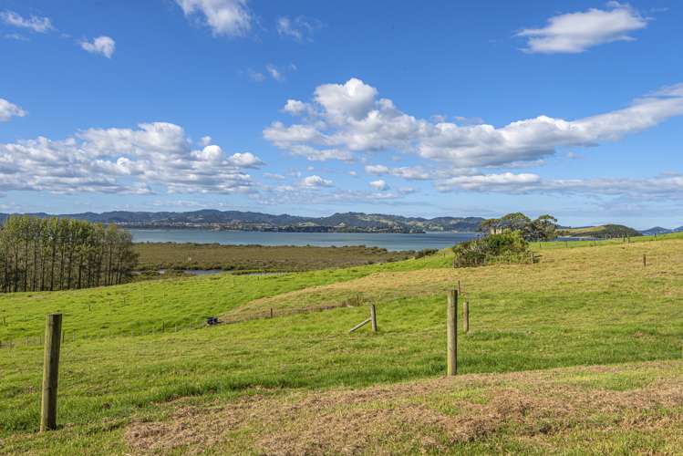 49 Atkins Road Portland_23