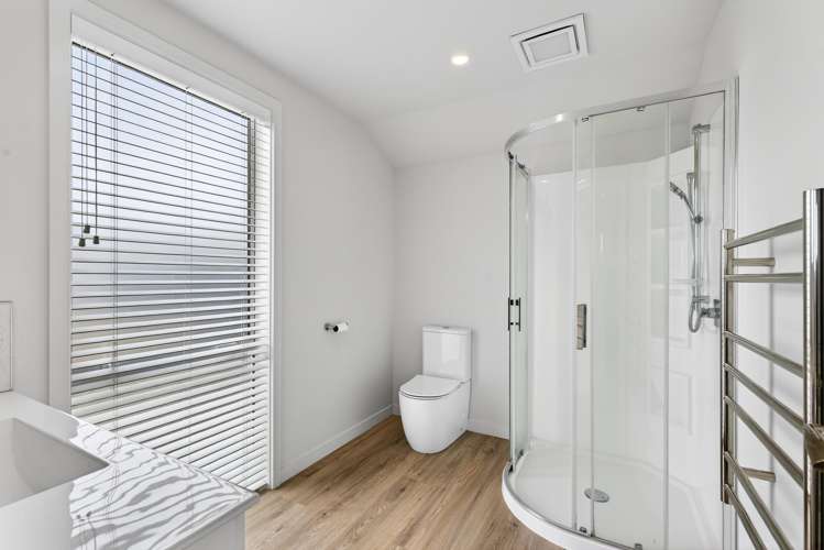 77 Oak Road Poraiti_19