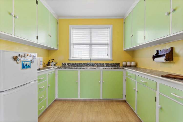 126 Parkhurst Road Parakai_7