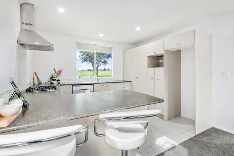 28 Bruce Pulman Drive Takanini_2