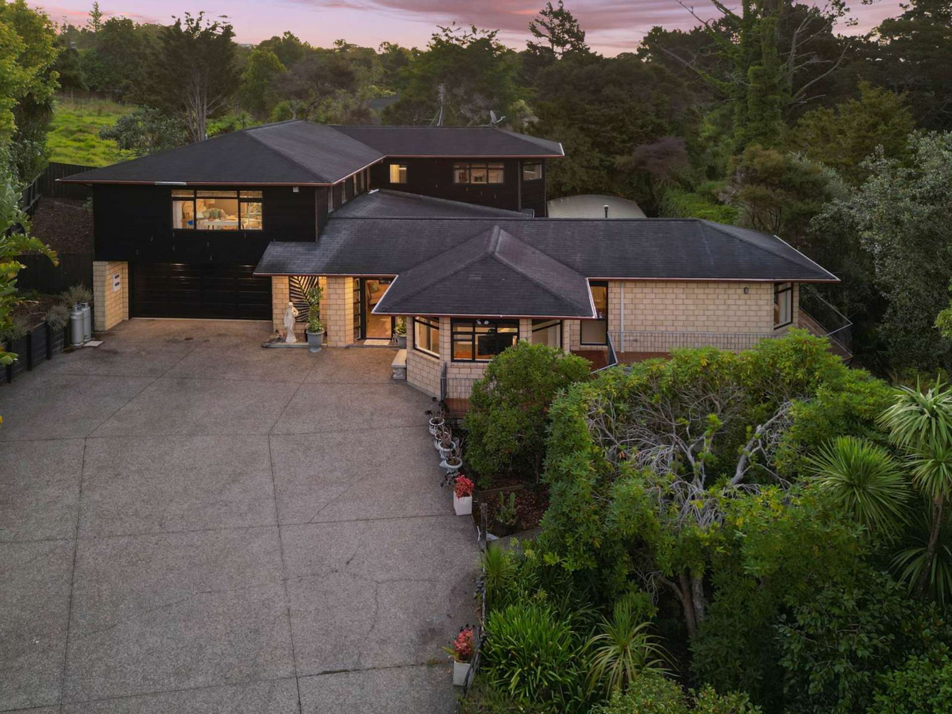 3 Oakford Park Crescent Greenhithe_0