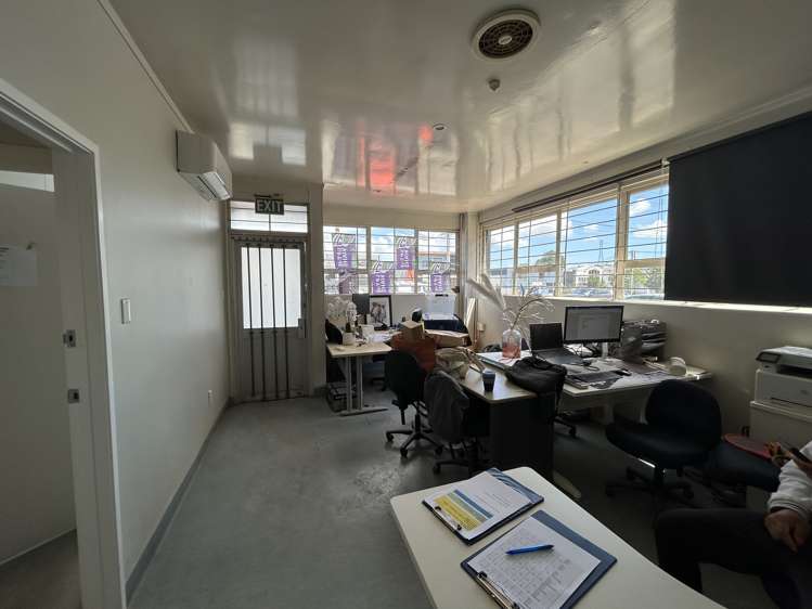 133 and 133A Captain Springs Road Onehunga_6