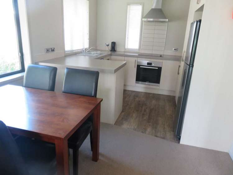 6/173 Knighton Road Hillcrest_5