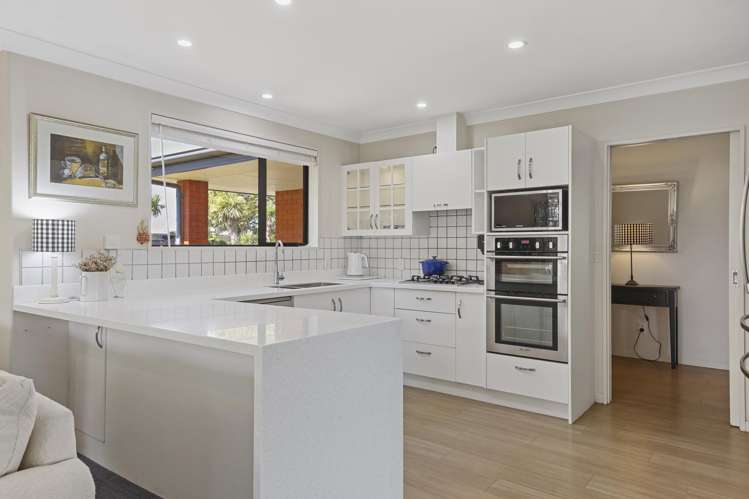 21 Riverwood Boulevard Redwood_8