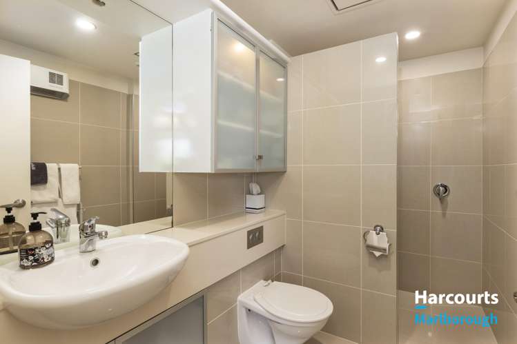 303/6 London Quay Picton_15