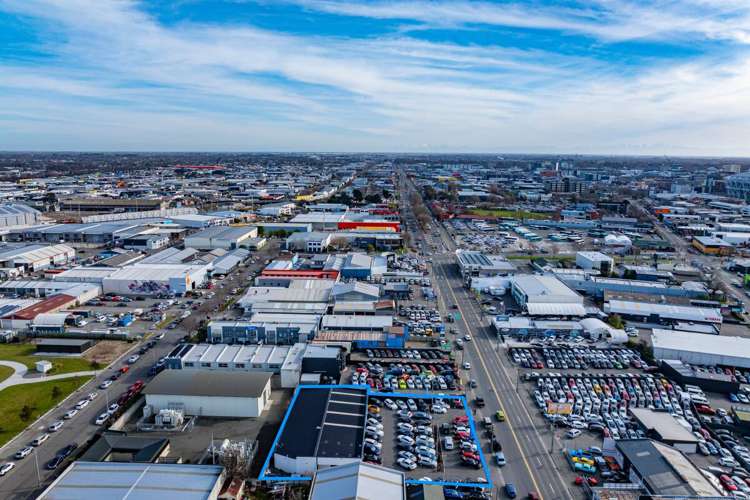 542 Moorhouse Ave Waltham_13