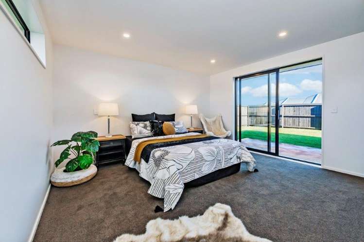 34 Halpin Drive Lincoln_12