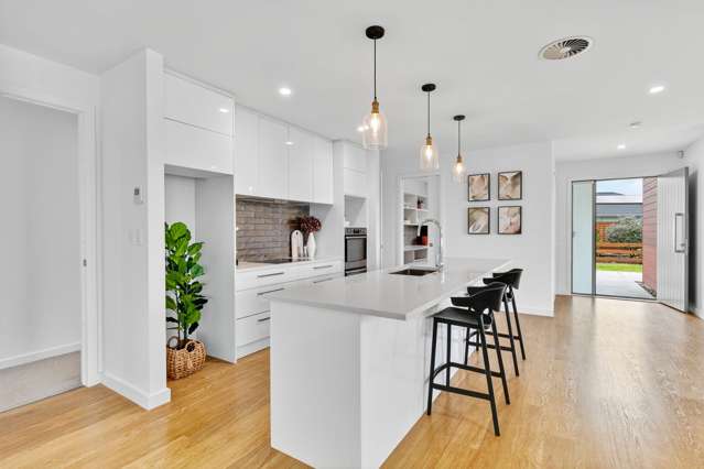 62 Alan Livingston Drive Cambridge_4